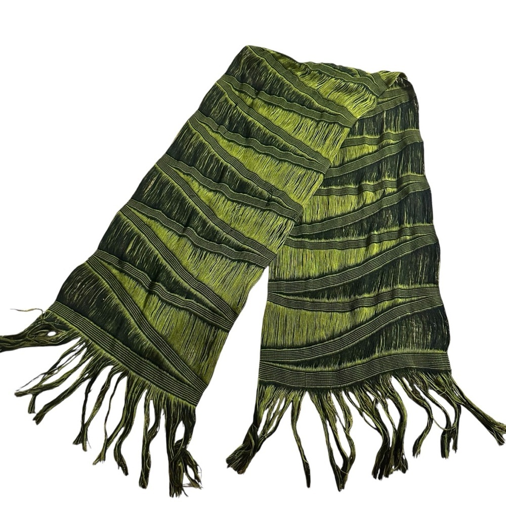 Elegant Green Fringed Scarf